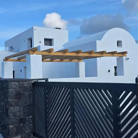 Apart Otel Santorini Ethereal Blue Pýrgos