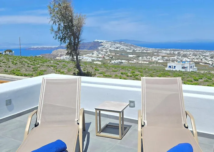 Santorini Ethereal Blue Pýrgos