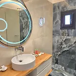 Apart-hotel Santorini Ethereal Blue Pýrgos