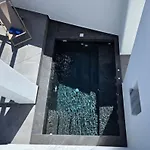 Apart Otel Santorini Ethereal Blue Pýrgos