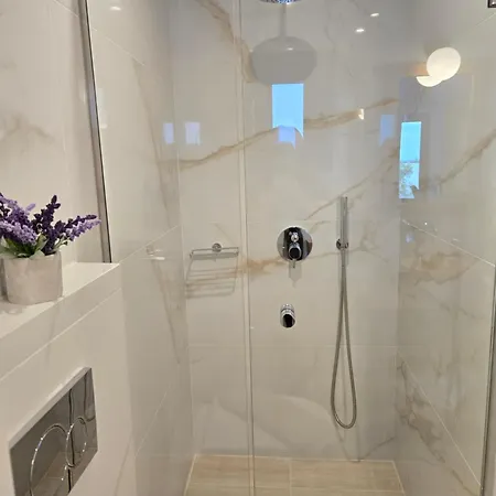 Ξενοδοχείο με διαμερίσματα Santorini Ethereal Blue Πύργος