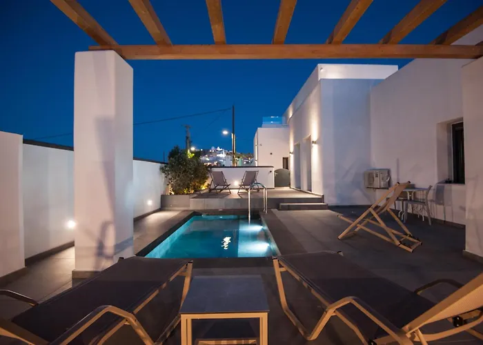 Santorini Ethereal Blue Pýrgos