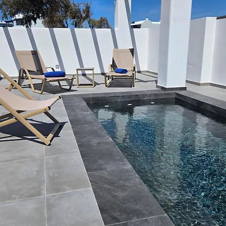 Lägenhetshotell Santorini Ethereal Blue 4*