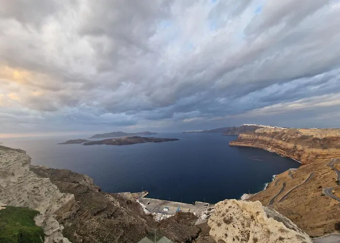 Aparthotel Santorini Ethereal Blue Pyrgos Kallistis
