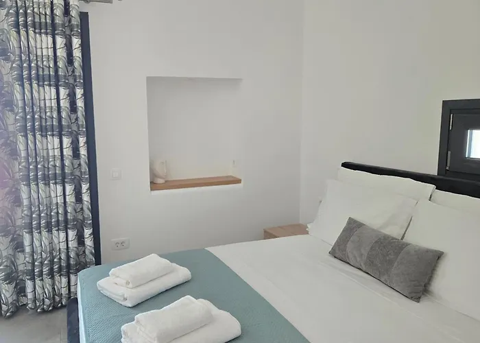 Santorini Ethereal Blue 4*